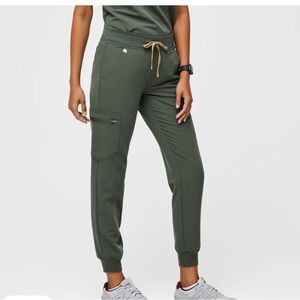 Figs Zamora jogger scrub pant - moss